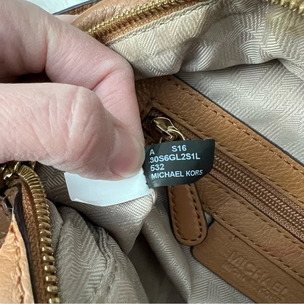 Michael Kors preowned good